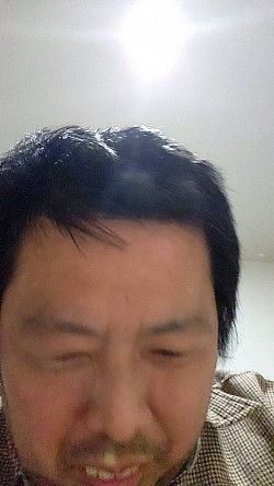 マサヒロ。謝罪のすがた